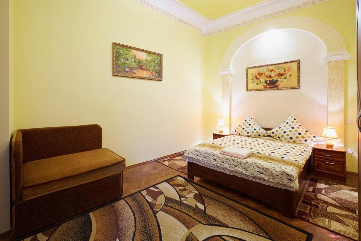 1 Bedroom On B. Khmelnytskogho - Centre * إلفيف